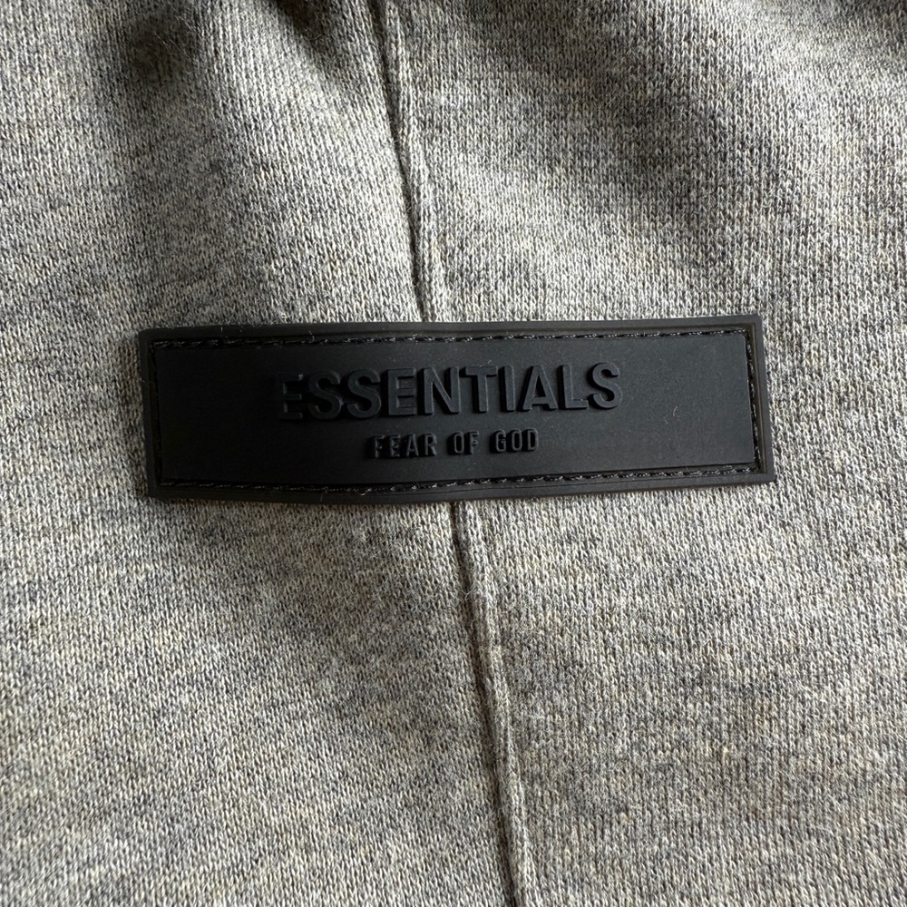 Fear Of God Essentials Dark Oatmeal SS22 Cuffed Sweatpants - Picture 4 of 13